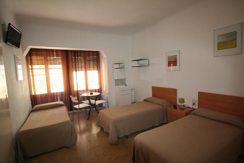 Hostal Juventus Портбоу Стая снимка