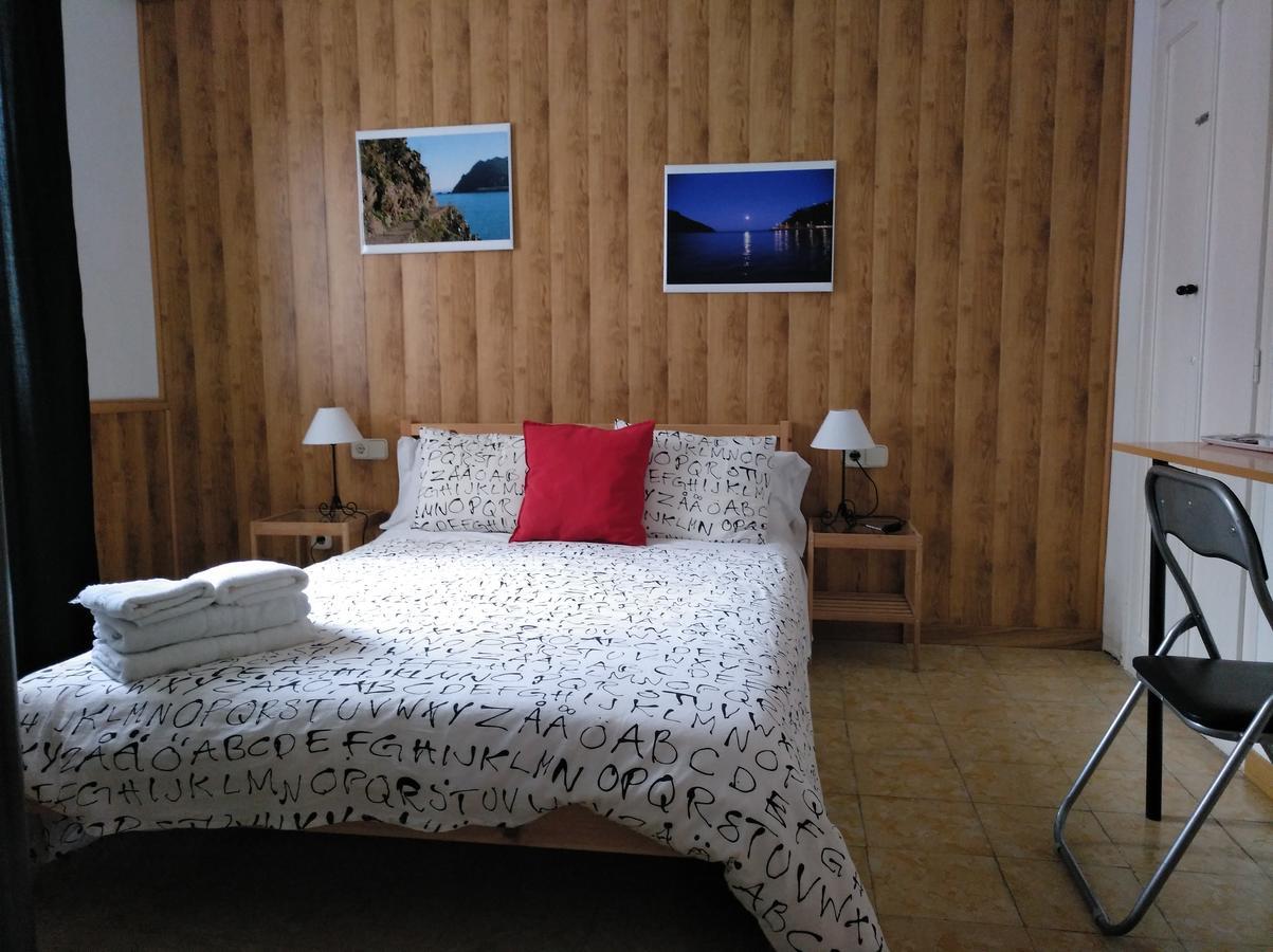 Hostal Juventus Портбоу Екстериор снимка