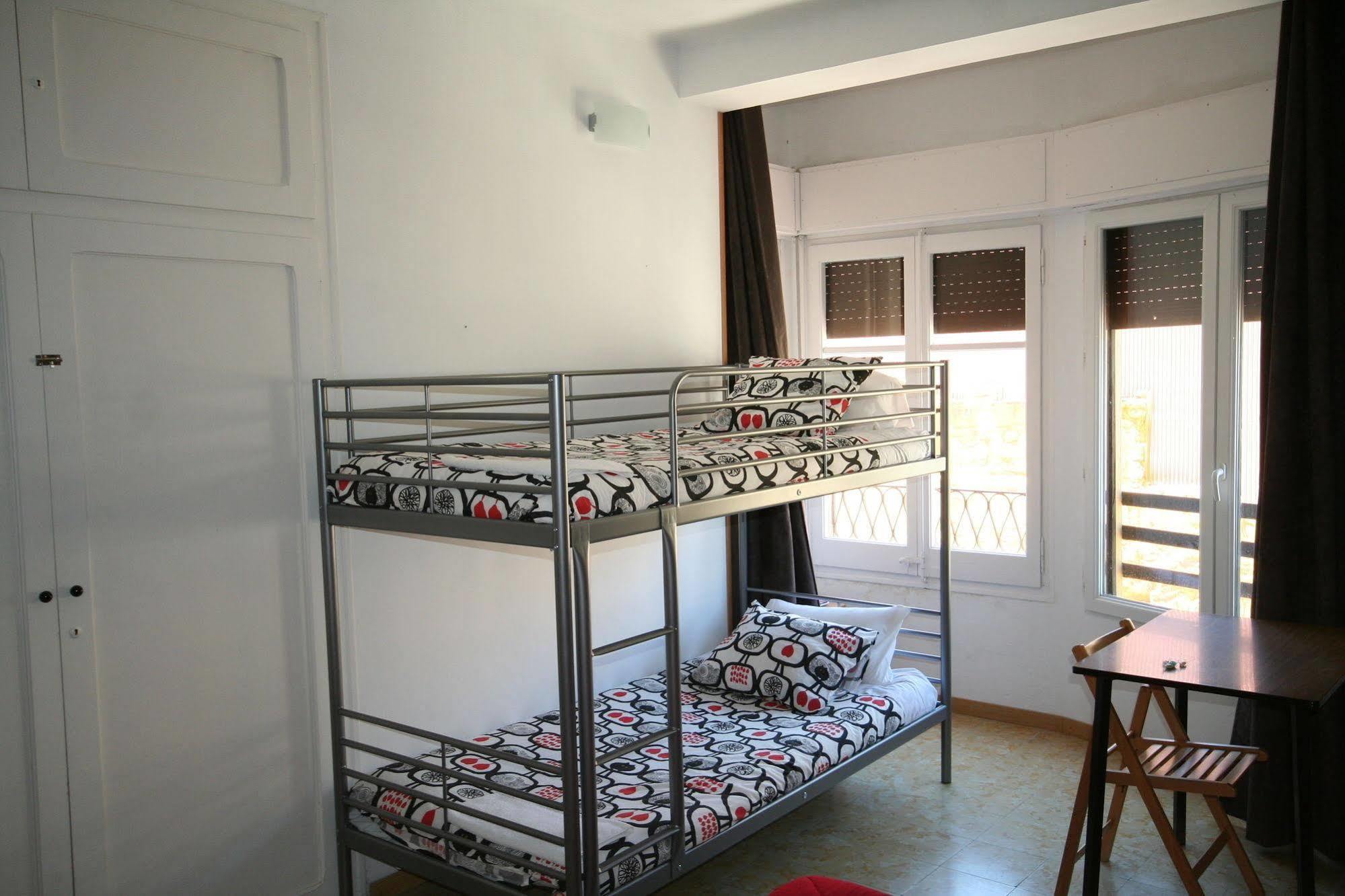 Hostal Juventus Портбоу Екстериор снимка